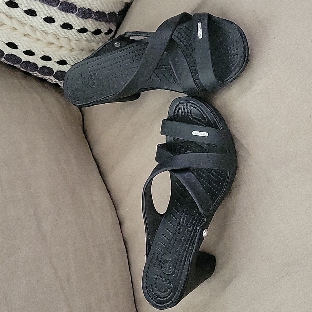Crocs Cyprus IV Block Heel Slip-On Sandal,  Black 8 W